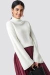RUT & CIRCLE WIDE SLEEVE PULLOVER - WHITE