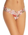 HANKY PANKY LOW-RISE PRINTED LACE THONG,3X1586