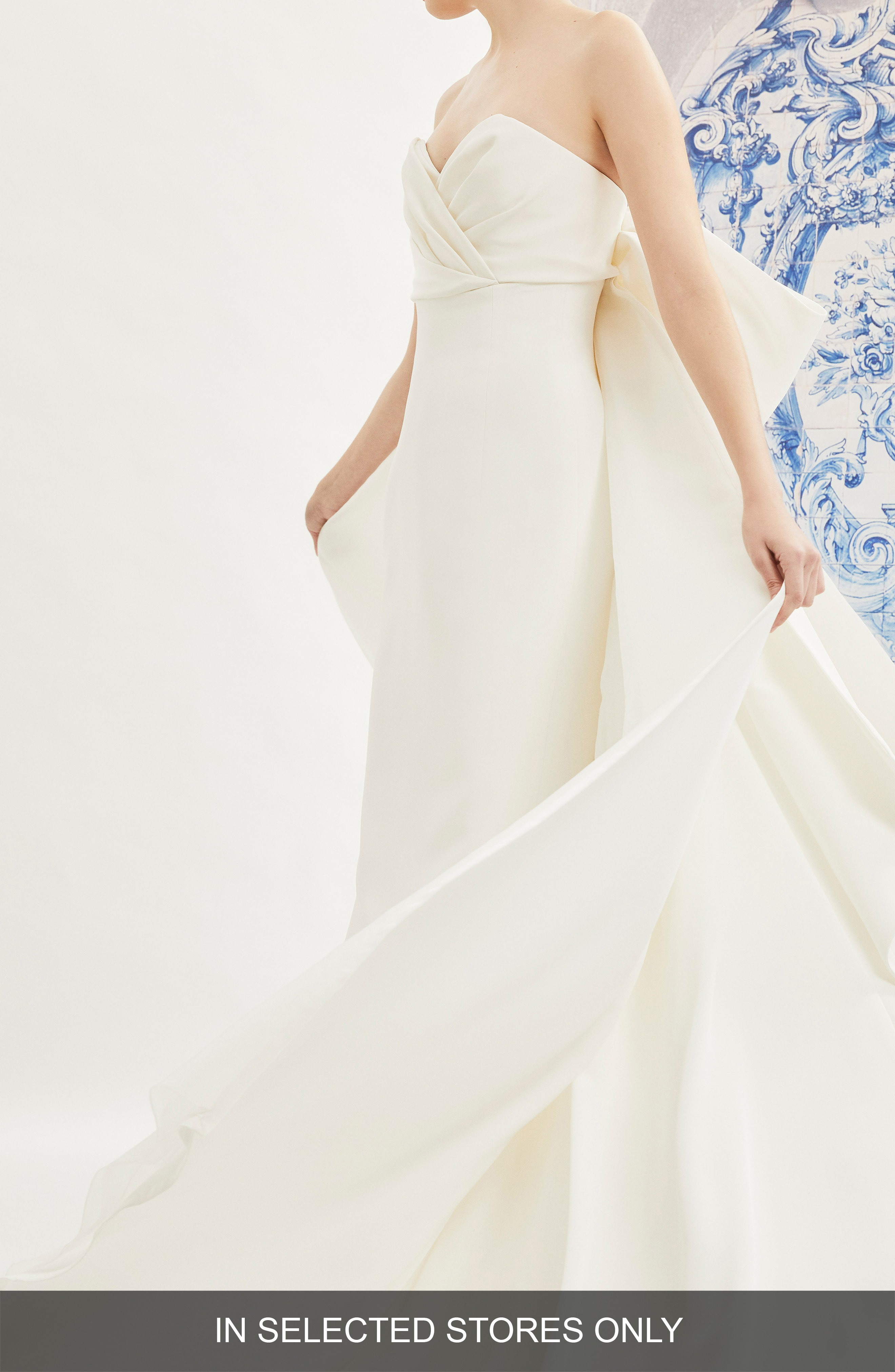 carolina herrera strapless wedding dress