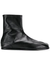 Maison Margiela Black Tabi Leather Ankle Boots In Black