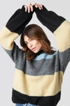 NA-KD COLOR STRIPED BALLOON SLEEVE KNITTED SWEATER - MULTICOLOR