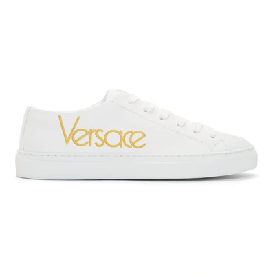 Versace 刺绣logo板鞋 In White