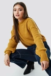 CHLOÉ HIGH NECK KNITTED SWEATER - YELLOW