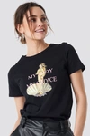 NA-KD Make My Own Choice Tee Black