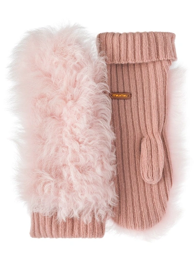 Miu Miu Gestrickte Shearling-handschuhe In F010f Rosy Blush