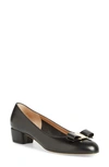 Ferragamo Vara Bow-embellished Patent-leather Pumps In Black