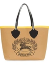 BURBERRY BURBERRY THE GIANT TOTE IN KNITTED ARCHIVE CREST - 大地色