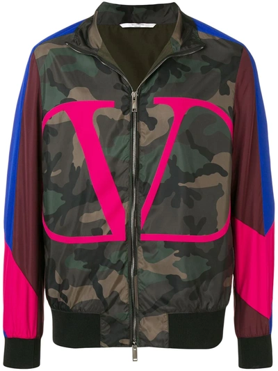 Valentino Logo Camouflage Print Jacket - 绿色 In Green