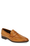 TO BOOT NEW YORK Buono Penny Loafer,372M