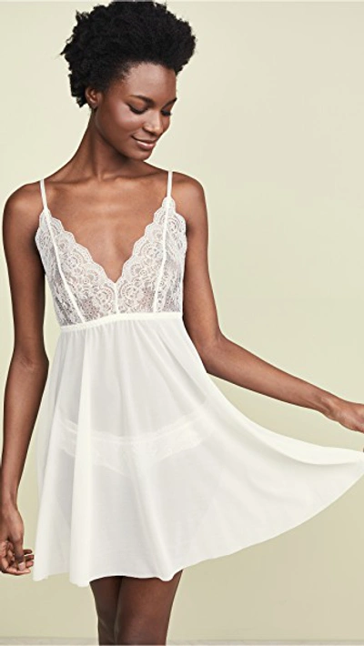 Hanky Panky Julia Lace Flare Chemise In Ivory