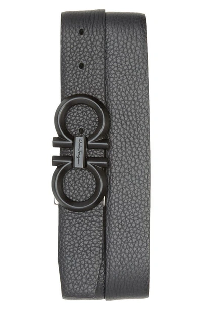 Ferragamo Men's Reversible Textured Leather Belt With Beveled Gancini Buckle In Nero