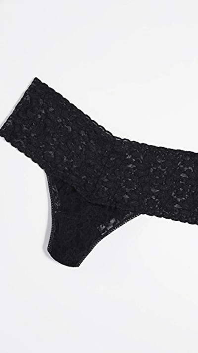 HANKY PANKY EXTENDED SIZE RETRO LACE THONG BLACK,HANKY41677