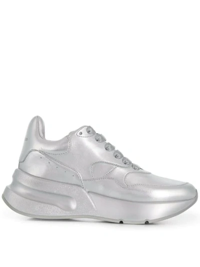 Alexander Mcqueen Metallic Leather Exaggerated-sole Sneakers In Silver