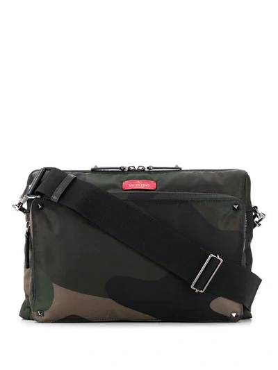 Valentino Garavani Valentino Camouflage Print Shoulder Bag - 绿色 In Green
