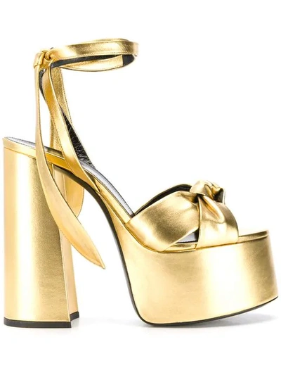 Saint Laurent Bianca 系带式金属感皮革防水台凉鞋 In Gold