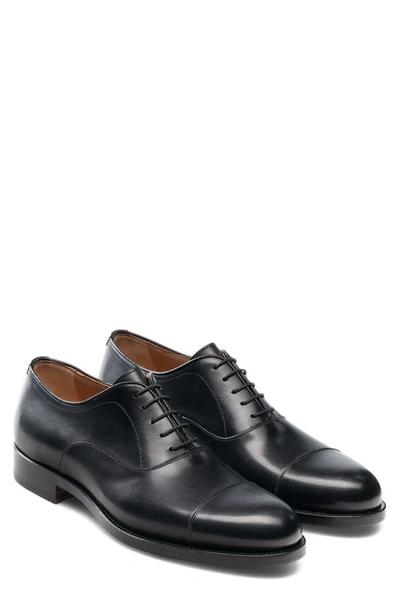 Magnanni Lace-up Leather Oxford Shoes In Black