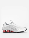 Nike Shox R4 Trainers In White