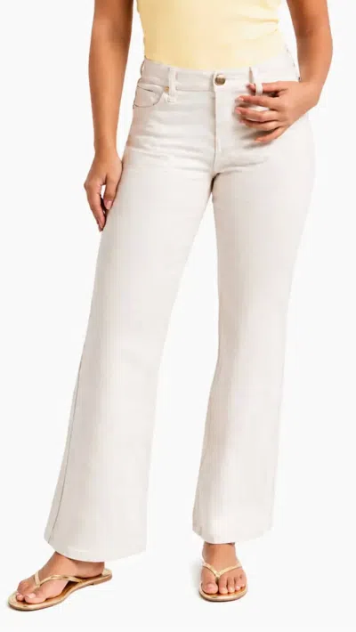 1822 Denim Mid Rise Petite Slim Wide Leg Jeans In Ecru In White