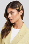 NA-KD OVERSIZE METAL HAIRCLIPS GOLD