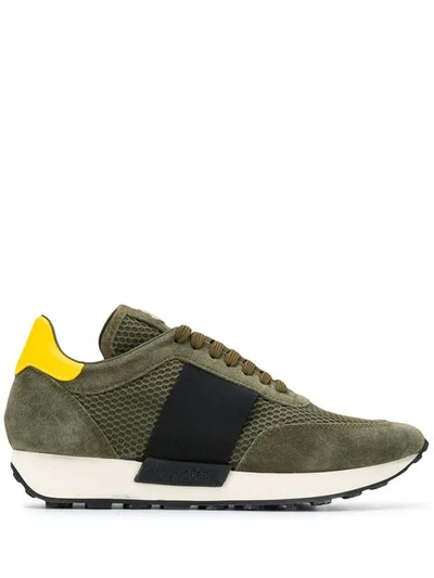 Moncler Contrast Stripe Sneakers - 绿色 In Green