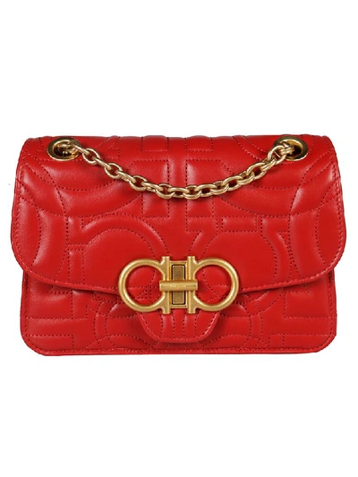 Ferragamo Gancini Quilted Shoulder Bag In Red