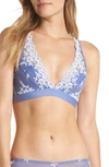 WACOAL 'EMBRACE LACE' DEEP-V BRALETTE,852191