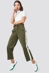 ASTRID OLSEN X NA-KD SIDE STRIPE PANTS - GREEN