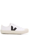 Veja Nova Logo-detail Sneakers In White,black