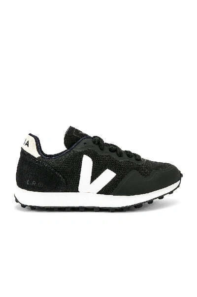 Veja Condor 2 Low-top Trainers In Black,white