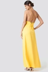 NA-KD TIE BACK MAXI DRESS - YELLOW