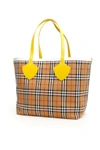 BURBERRY BURBERRY THE GIANT REVERSIBLE TOTE BAG