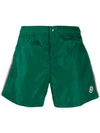 MONCLER BADESHORTS MIT LOGO-SCHILD