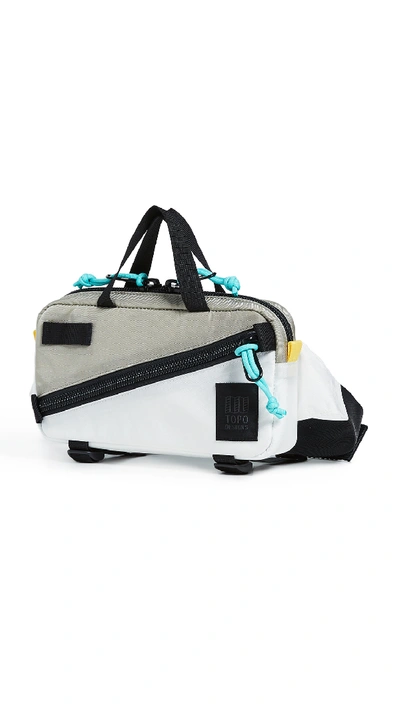 Topo Designs Mini Quick Pack In Silver/white