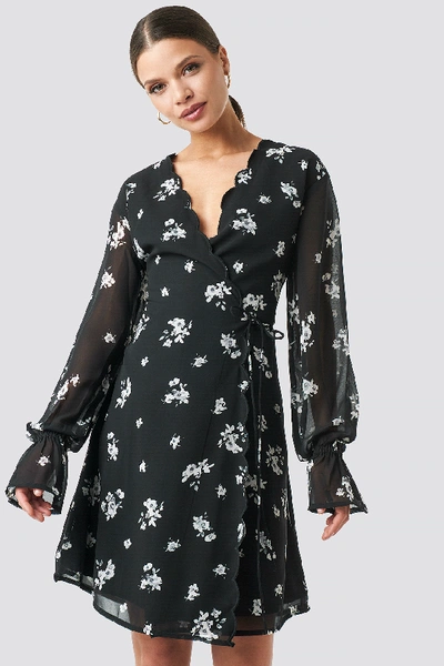 Na-kd Floral Printed Lace Detailed Dress - Black In Black/white Flower Print
