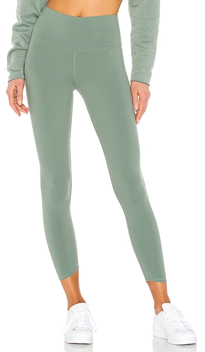 Alo Yoga 7/8 High Waist Airbrush Legging In Moss