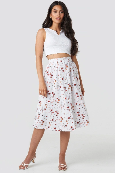 Na-kd Button Up Midi Skirt White In Floral Print