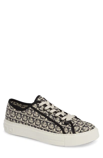 Ferragamo Gancini Print Low-top Sneakers In Beige,black