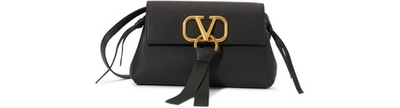 Valentino Garavani Garavani Vee Ring Pouch In Nero