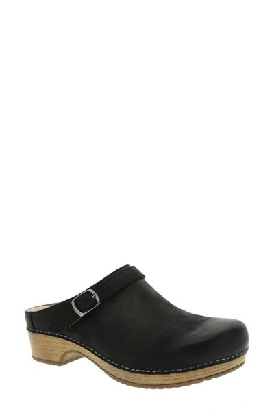 Dansko Berry Clog In Black Burnished Nubuck Leather