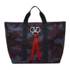 VALENTINO GARAVANI VALENTINO NAVY VALENTINO GARAVANI CAMO V-RING TOTE