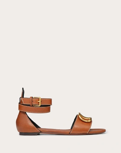 Valentino Garavani Logo-plaque Leather Sandals In Tan