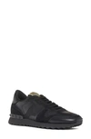 Valentino Garavani Garavani Camouflage Rockrunner Sneakers In Black