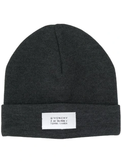 Givenchy Patch Detail Beanie Hat - 灰色 In Grey