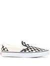 Vans Classic Slip On In Checkerboard Print In White And Black With White Stripe In White