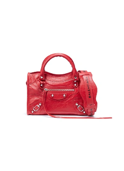 Balenciaga Classic City迷你logo肩带皱感真皮手提包 In Red