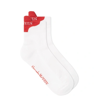 Alexander Mcqueen Logo Heel Tab Sport Sock In Red