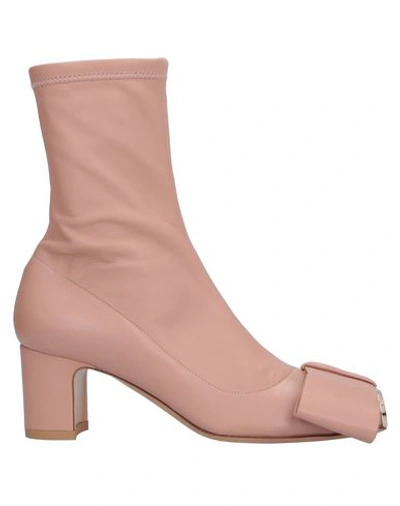 Valentino Garavani Ankle Boot In Pale Pink