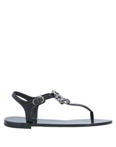 Dolce & Gabbana Toe Strap Sandals In Black