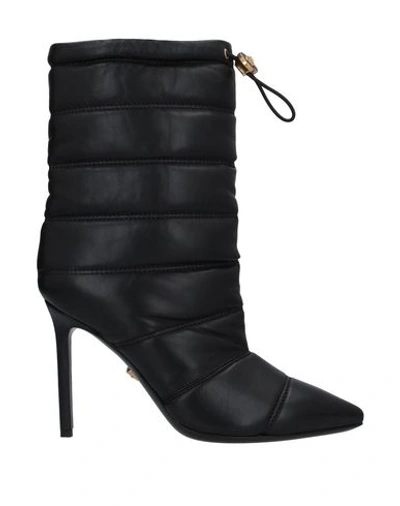 Versace Ankle Boot In Black