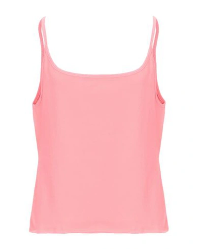 Anneclaire Tank Top In Coral